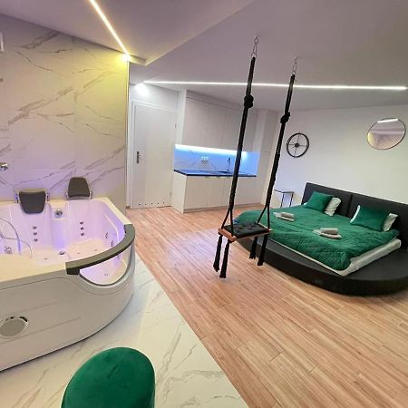 Yourapart Jacuzzi Przy Zamku Krolewskim Warschau Buitenkant foto