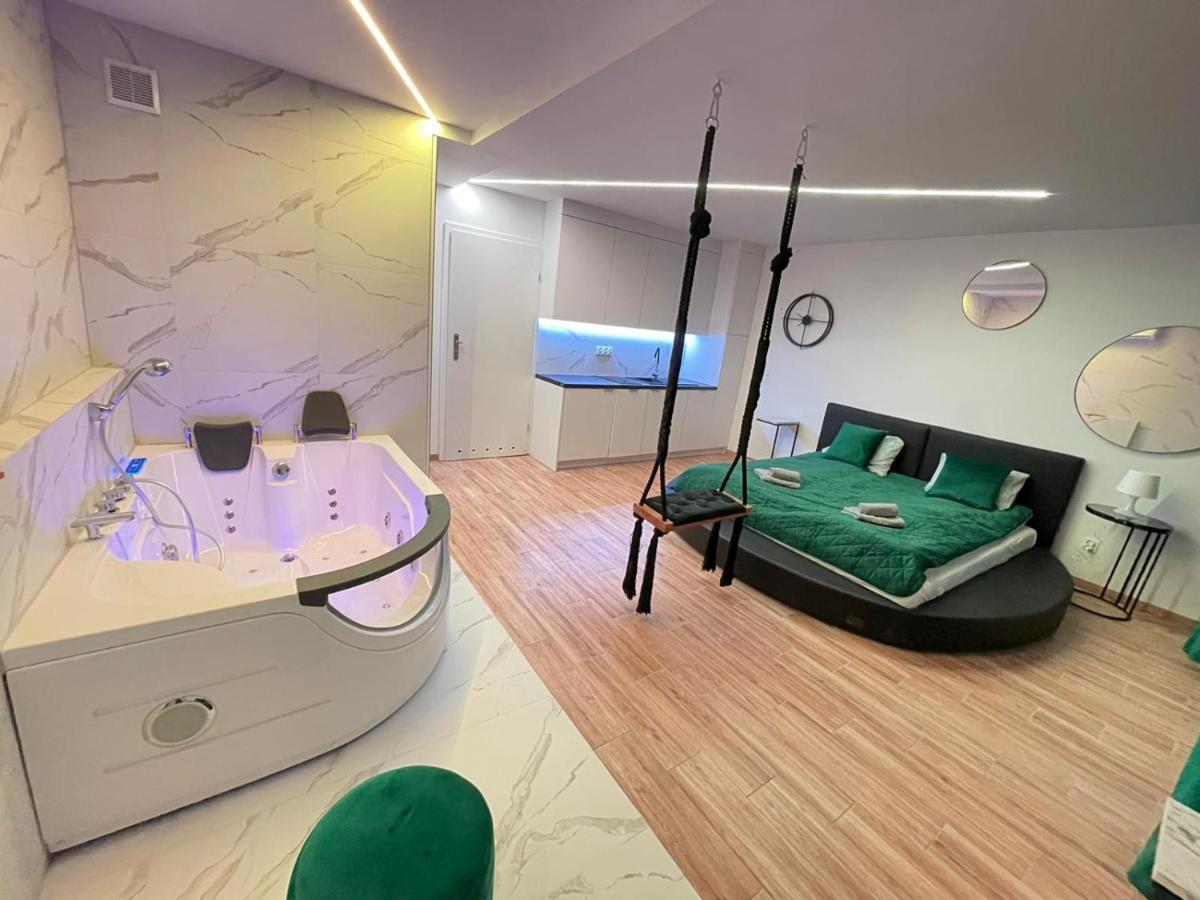 Yourapart Jacuzzi Przy Zamku Krolewskim Warschau Buitenkant foto