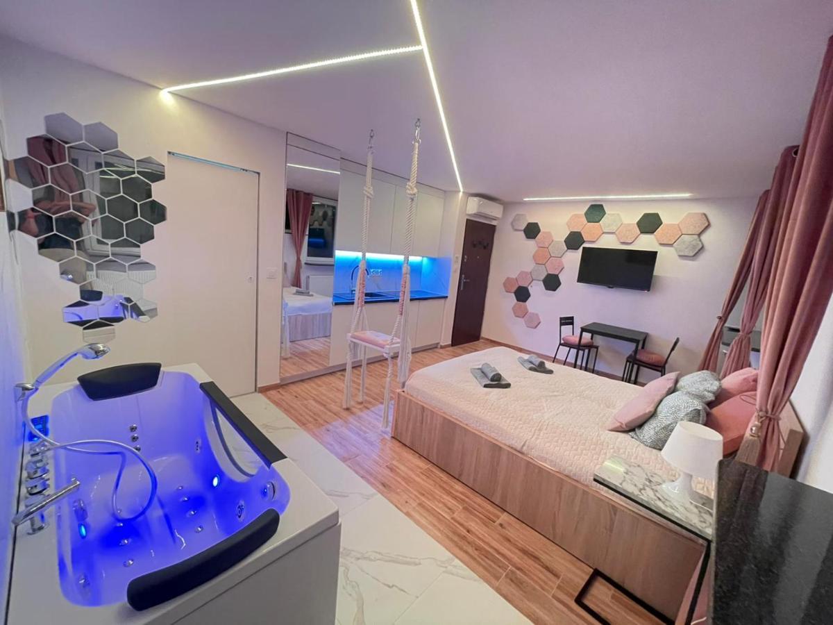Yourapart Jacuzzi Przy Zamku Krolewskim Warschau Buitenkant foto