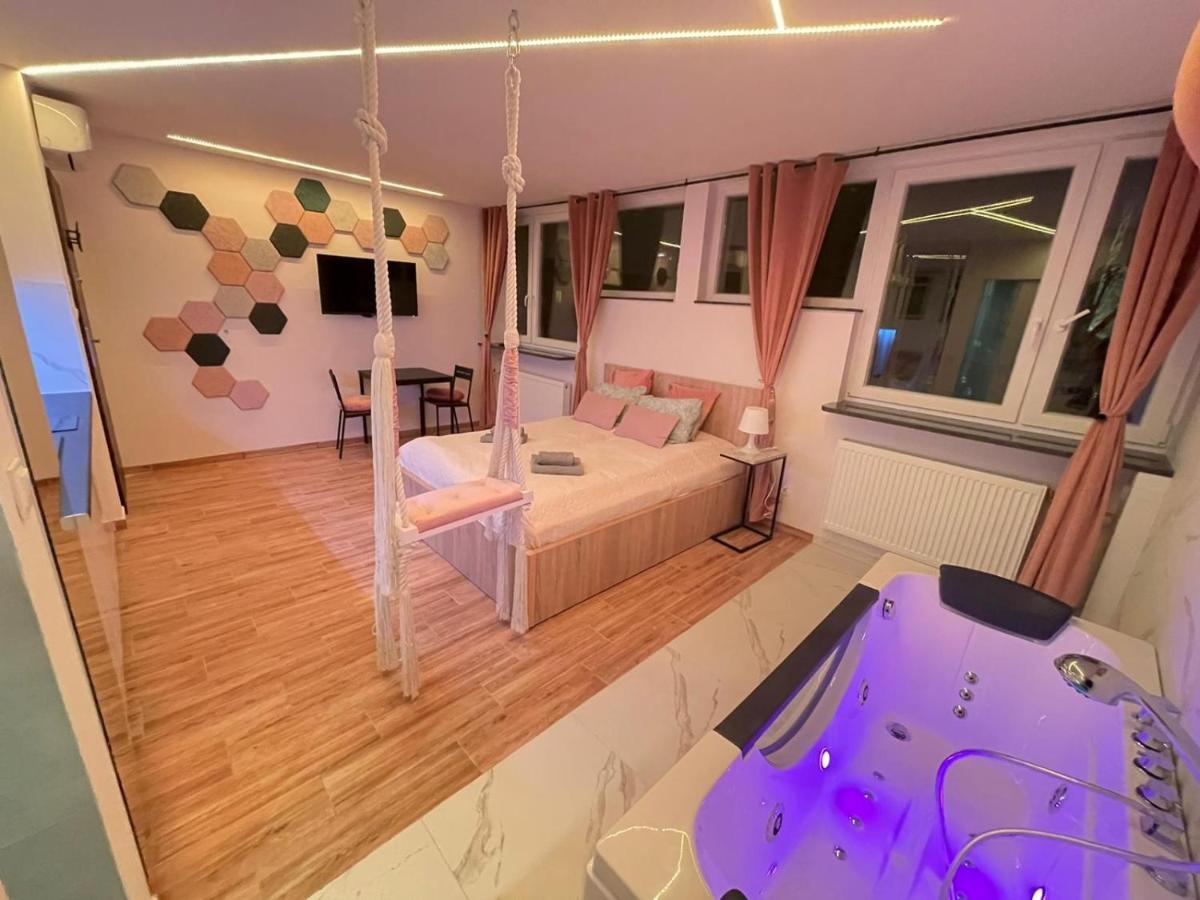 Yourapart Jacuzzi Przy Zamku Krolewskim Warschau Buitenkant foto