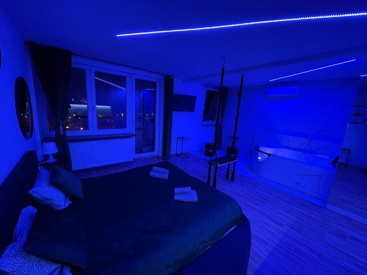 Yourapart Jacuzzi Przy Zamku Krolewskim Warschau Buitenkant foto